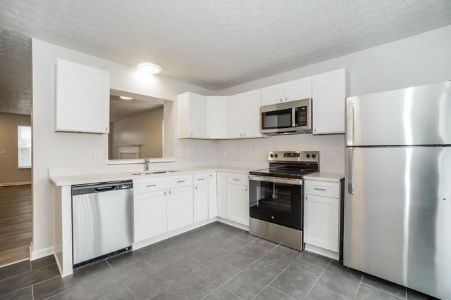 7287 Candlestone Drive, Reynoldsburg, OH 43068