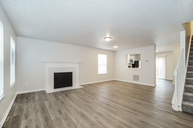 7287 Candlestone Drive, Reynoldsburg, OH 43068