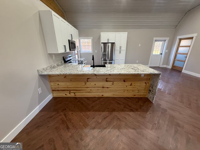 94 Lakewood Drive, Wedowee, AL 36278