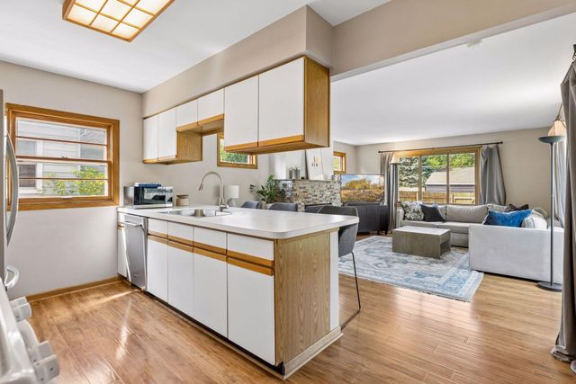 3510 Sumter Avenue S, Saint Louis Park, MN 55426