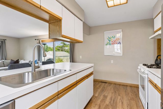 3510 Sumter Avenue S, Saint Louis Park, MN 55426