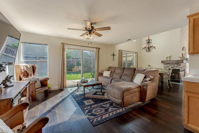 724 Wisteria Drive, Gilroy, CA 95020