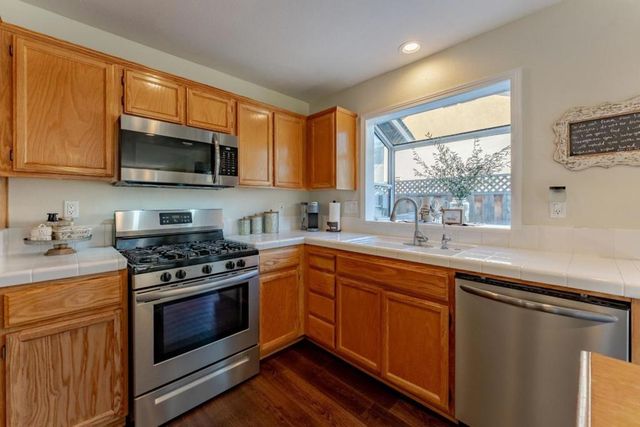 724 Wisteria Drive, Gilroy, CA 95020