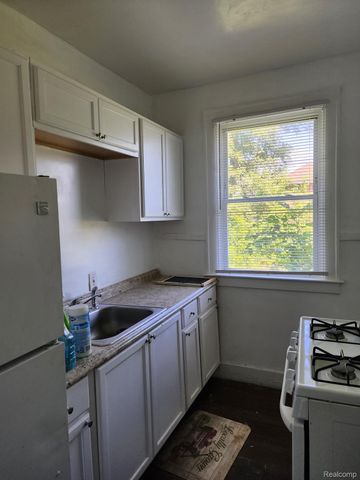 9369 GENESSEE, Detroit, MI 48206