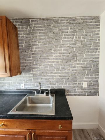 9369 GENESSEE, Detroit, MI 48206