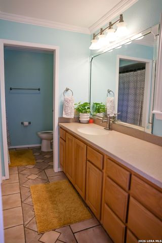 8815 E Spanish Moss, Windcrest, TX 78239