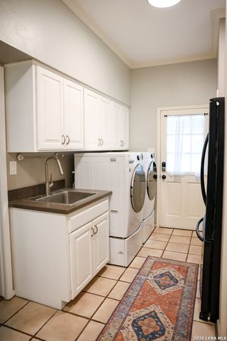 8815 E Spanish Moss, Windcrest, TX 78239