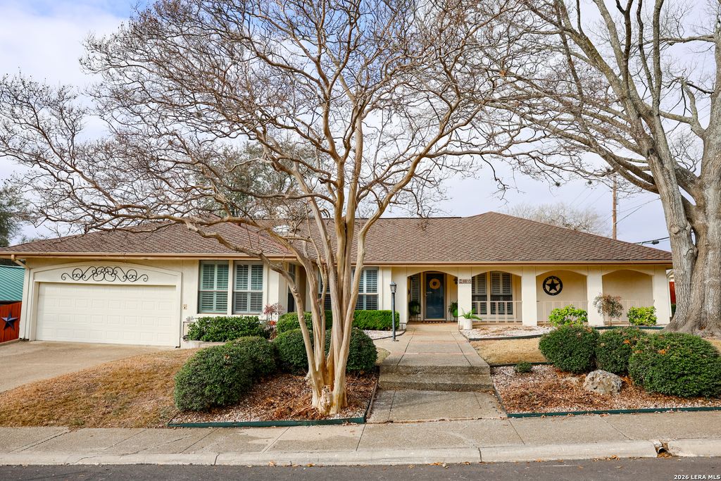 8815 E Spanish Moss, Windcrest, TX 78239