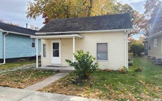 416 E WASHINGTON Street, Riverton, IL 62561