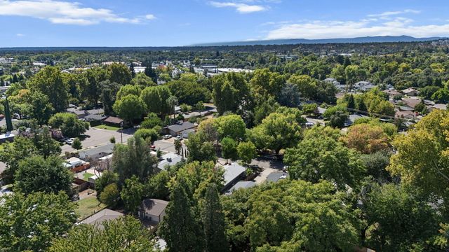 2165 Paris Avenue, Redding, CA 96001