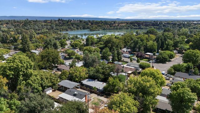 2165 Paris Avenue, Redding, CA 96001