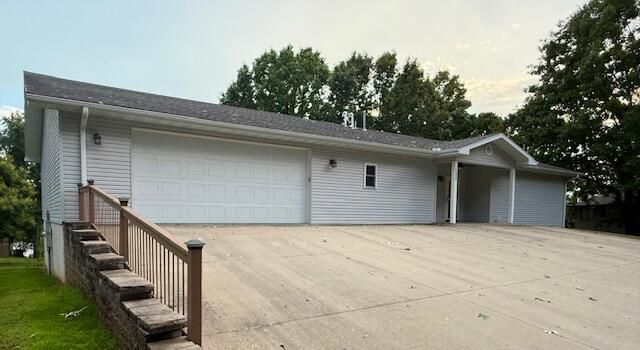 125 Gabriel Lane, Kirbyville, MO 65679