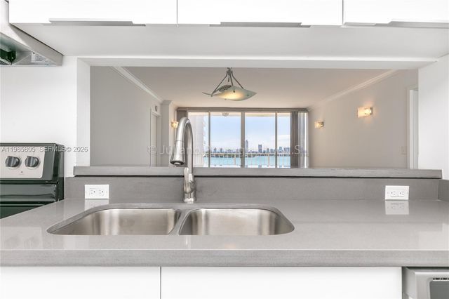 7601 E Treasure Dr 1509, North Bay Village, FL 33141