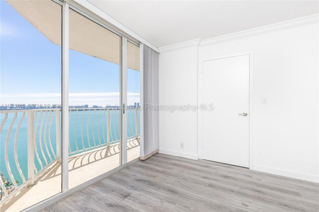 7601 E Treasure Dr 1509, North Bay Village, FL 33141