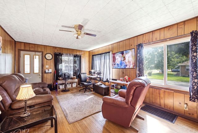 502 Barnum Road, Rockford, IL 61109