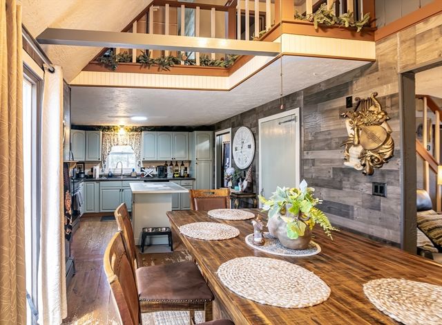 40 Scenic Ave, Webster, MA 01570