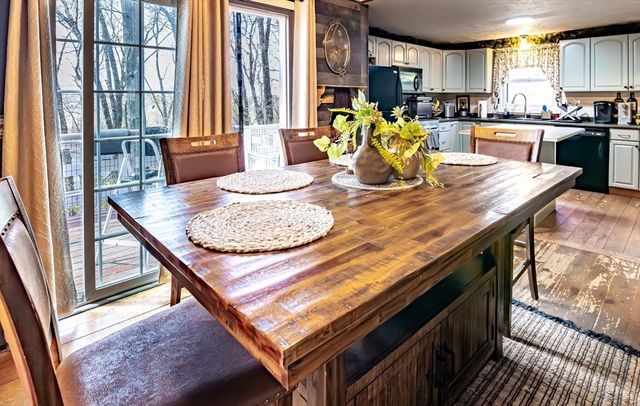 40 Scenic Ave, Webster, MA 01570