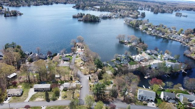 40 Scenic Ave, Webster, MA 01570