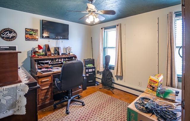 40 Scenic Ave, Webster, MA 01570