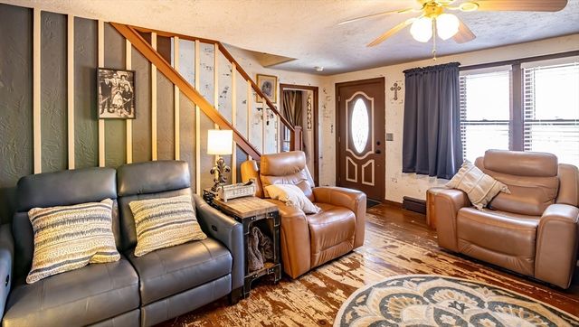 40 Scenic Ave, Webster, MA 01570