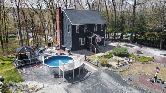 40 Scenic Ave, Webster, MA 01570