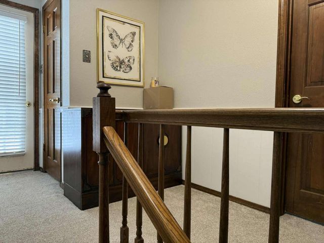 832 Chateau Valee Circle, Bedford, TX 76022