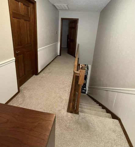 832 Chateau Valee Circle, Bedford, TX 76022