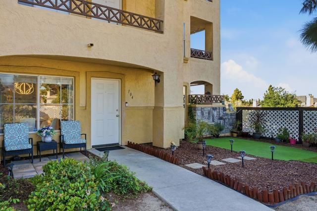 2083 Lakeridge Circle 104, Chula Vista, CA 91913