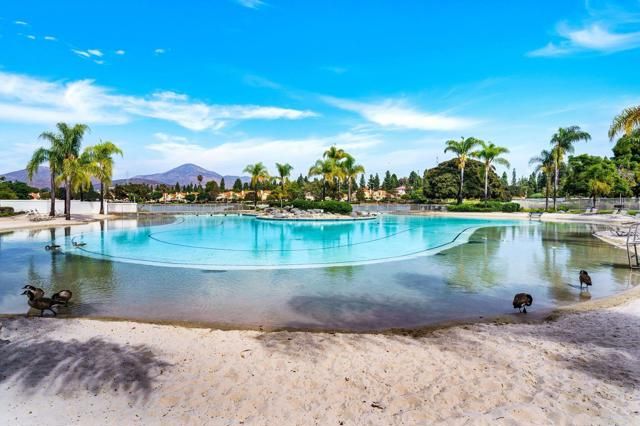 2083 Lakeridge Circle 104, Chula Vista, CA 91913