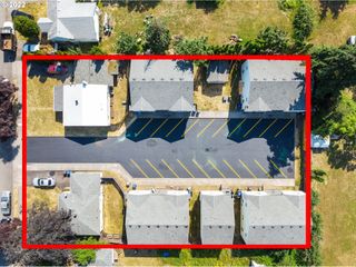 7636 Se HENDERSON St, Portland, OR 97206