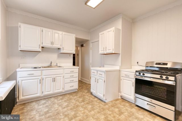 5234 BENSON AVE, Halethorpe, MD 21227