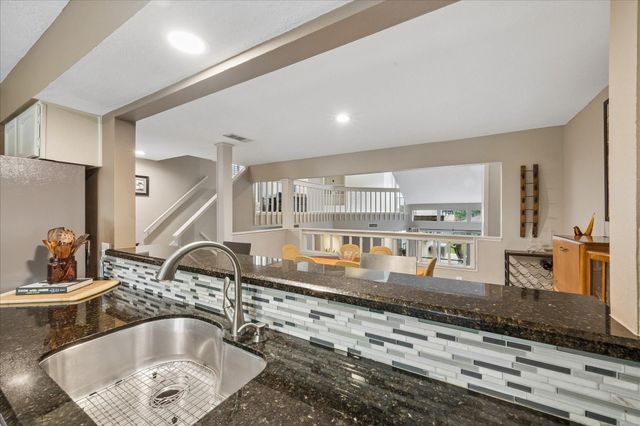 2811 Lighthouse Drive, Houston, TX 77058