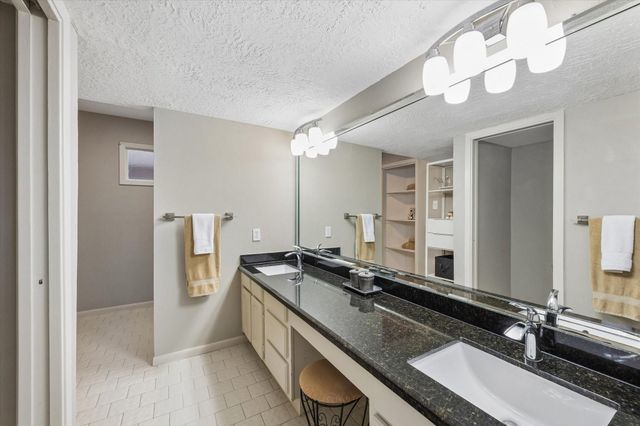 2811 Lighthouse Drive, Houston, TX 77058