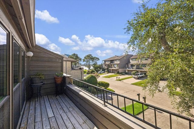 2811 Lighthouse Drive, Houston, TX 77058