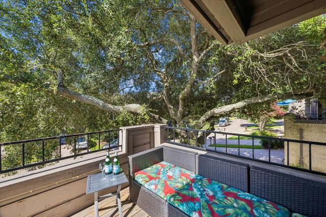2811 Lighthouse Drive, Houston, TX 77058