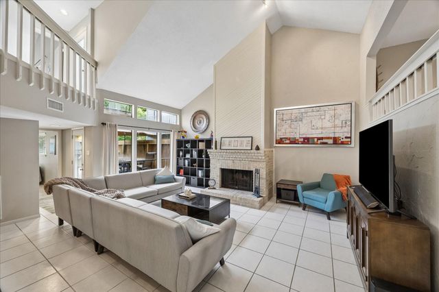 2811 Lighthouse Drive, Houston, TX 77058