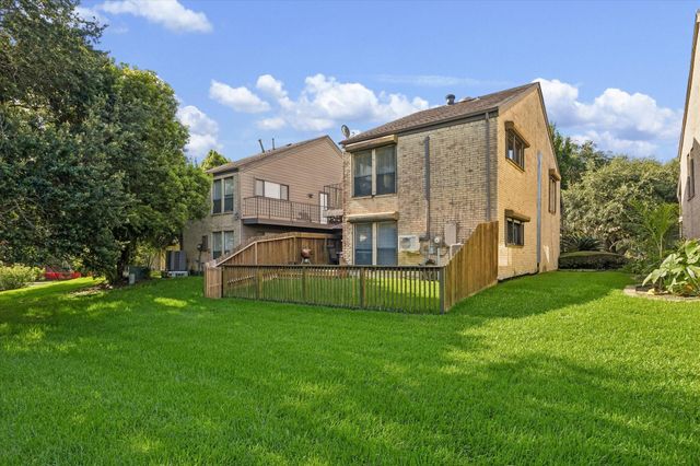 2811 Lighthouse Drive, Houston, TX 77058