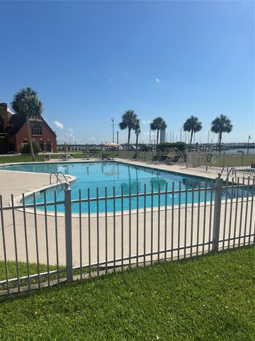 2811 Lighthouse Drive, Houston, TX 77058