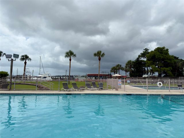 2811 Lighthouse Drive, Houston, TX 77058