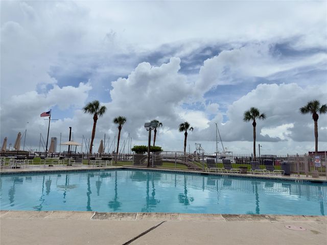 2811 Lighthouse Drive, Houston, TX 77058