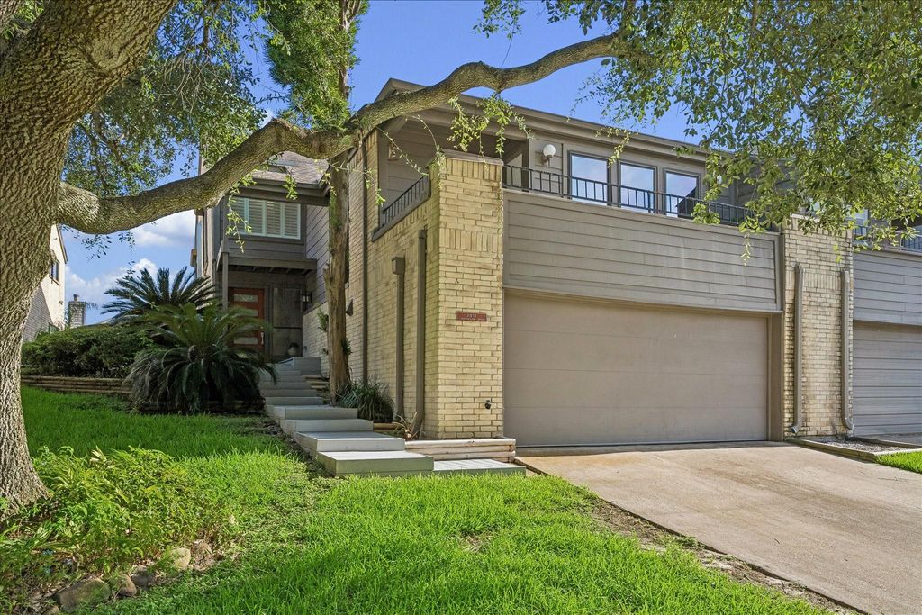 2811 Lighthouse Drive, Houston, TX 77058