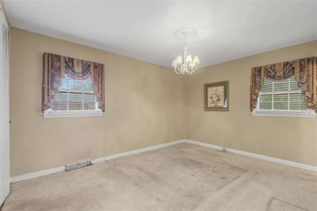 263 E Girard Avenue E, Cedartown, GA 30125