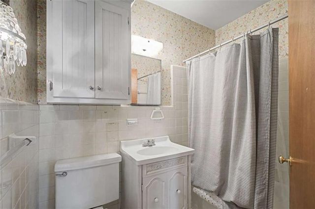 263 E Girard Avenue E, Cedartown, GA 30125