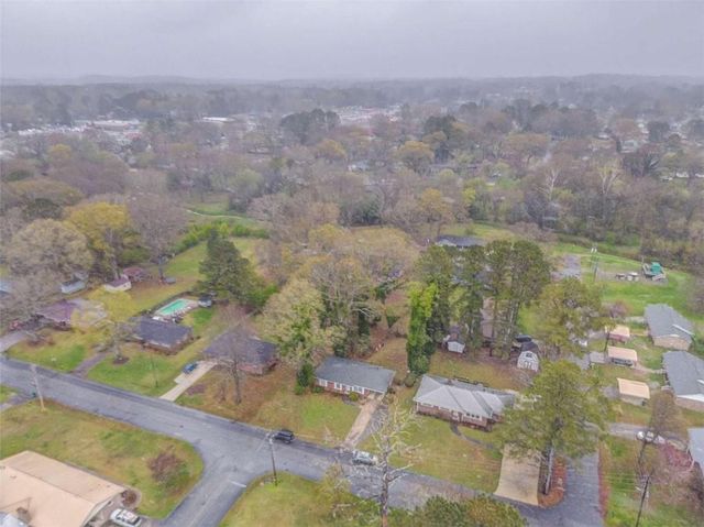 263 E Girard Avenue E, Cedartown, GA 30125