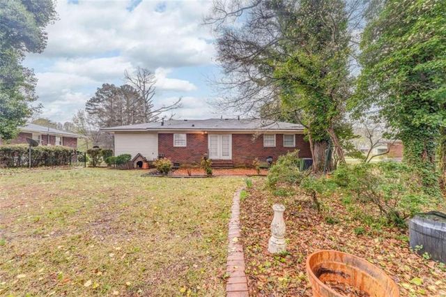 263 E Girard Avenue E, Cedartown, GA 30125