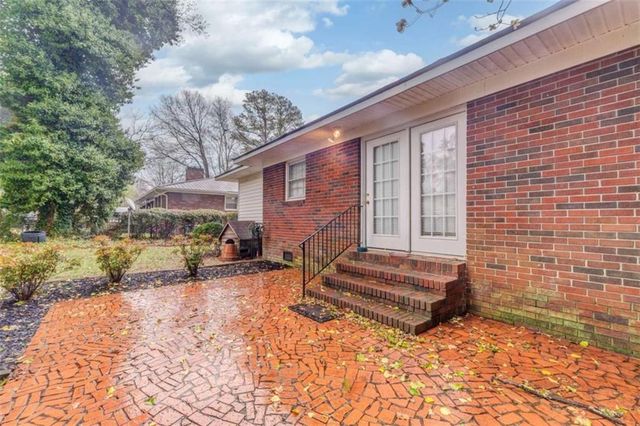 263 E Girard Avenue E, Cedartown, GA 30125