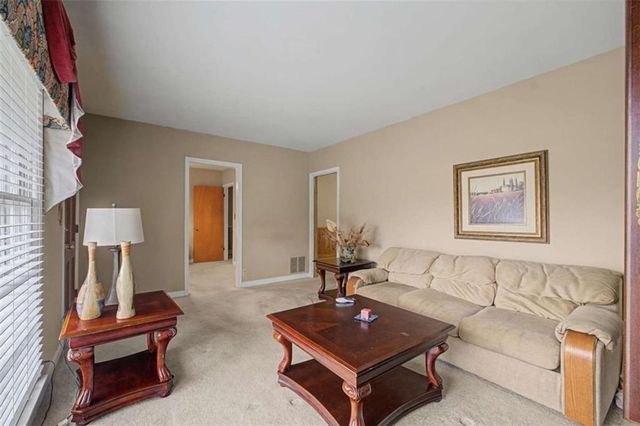 263 E Girard Avenue E, Cedartown, GA 30125