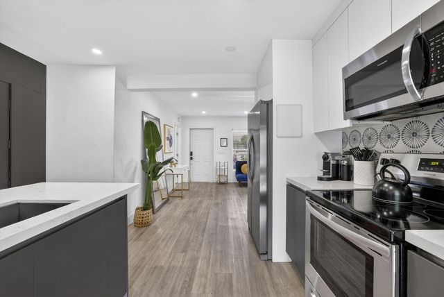 4601 NE 4th Avenue, Fort Lauderdale, FL 33334
