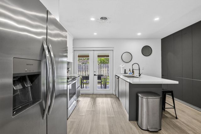 4601 NE 4th Avenue, Fort Lauderdale, FL 33334