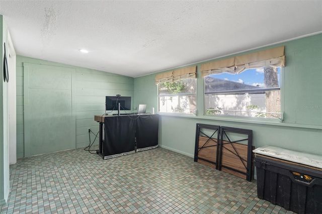 5826 20TH AVENUE S, Gulfport, FL 33707
